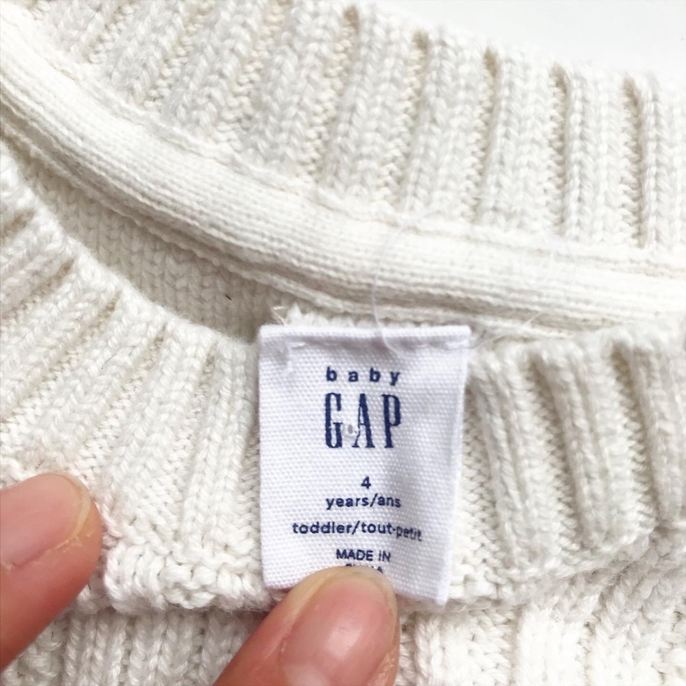 BabyGap Ivory cable knit crew neck sweater EUC 4T - Picture 4 of 5